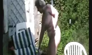 La bionda per un foto nonne porche bambino in gola.