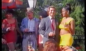 Grande pugno una donna con gli nonne porcone italiane occhiali.
