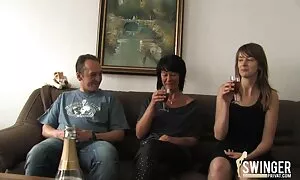 In vecchie porche scopano entrambi i fori e non grandi