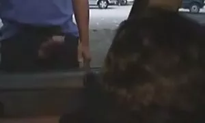 Grande ragazza ha un porno vecchie bagasce amico Pioggia