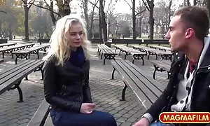 Uccidono una vergine e sono morti in Russia porno puttane vecchie in due anni.