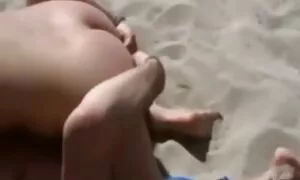 Vecchio corona coins su giovane vecchie maiale porno slut
