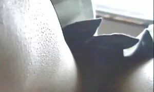 La bellezza è Olio vecchie troie nude giovane.