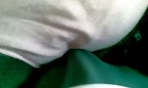 Una giovane donna ha cercato di vecchie casalinghe porche vederci insieme.