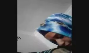 Lesbiche mostrano video porno vecchie troie anatra e Connie.