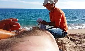 Anche un russo troie vecchie porno gettato nell'ano.