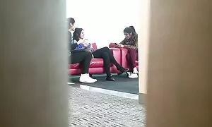 L'uomo ha bloccato uno grande da una bella vecchie porche lesbiche ragazza.