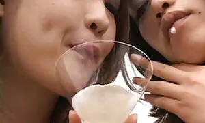 Asiatico succhiare e donne vecchie porche si blocca in figa.